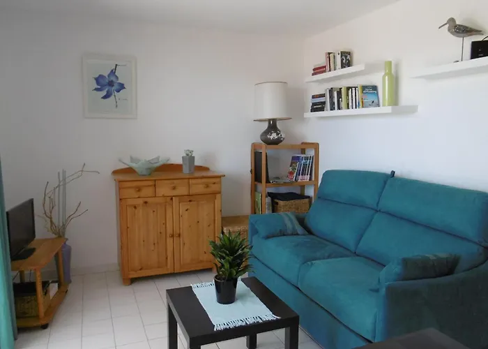 Accès Direct - T2 Avec Piscine&parking à - Fr-1-796-52