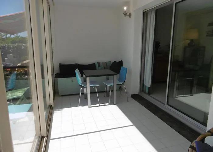 Appartamento Accès Direct - T2 Avec Piscine&parking à - Fr-1-796-52 Gruissan