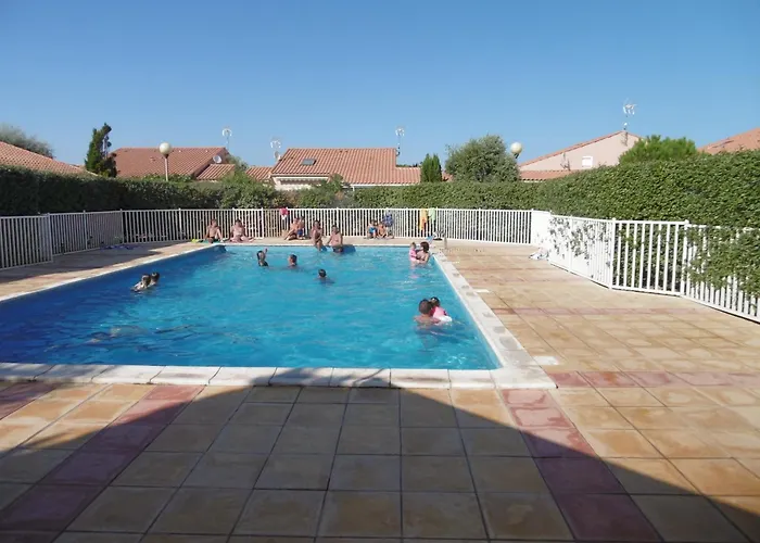 Accès Direct - T2 Avec Piscine&parking à - Fr-1-796-52 * Gruissan